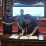 Pjs. Gubernur Sudirman bersama DPRD Provinsi Jambi Sepakati Ranperda Kawasan Tanpa Rokok