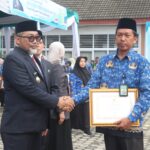 Pjs. Gubernur Sudirman Apresiasi Tenaga Kesehatan Atas Pelayanan Terbaik Kepada Masyarakat Pada Peringatan Hari Kesehatan Nasional