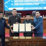 Gubernur Al Haris Apresiasi Kerja Keras DPRD dalam Penetapan APBD Tahun 2025