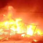 Api Lalap 15 Rumah Padat Penduduk Di Sungai Itik