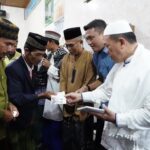 Safari Ramadhan di Jangkat, Gubernur Al Haris Serahkan Bantuan untuk Masjid dan Kaum Dhuafa