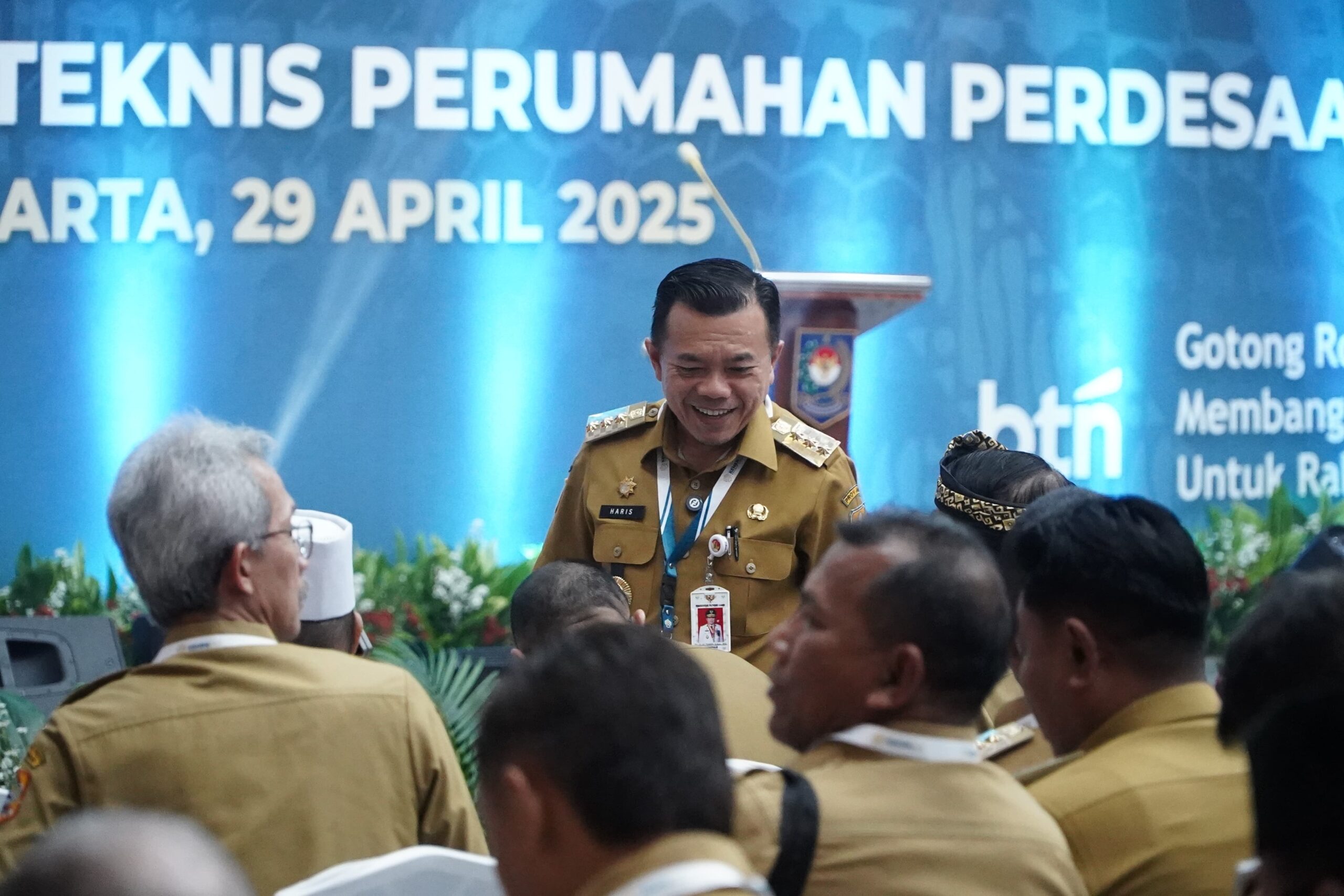 Hadiri Rakortek Perumahan Pedesaan, Gubernur Al Haris Tegaskan Komitmen Dukung Program Tiga Juta Rumah