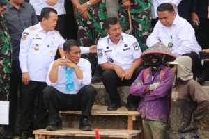 Al Haris Bahas Potensi Pertanian di Jambi dengan Mentan RI
