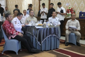 Gubernur Al Haris Dampingi Menteri Transmigrasi Bahas TSM IV Gelam Baru