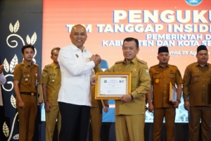 Gubernur Al Haris Terima Penghargaan Jambi Jadi Provinsi ke-6 Lengkapi Tim Tanggap Insiden Siber, Tegaskan Perkuat Ketahanan Digital Daerah