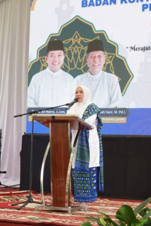 Hesti Haris Tekankan BKMT Bukan Sekadar Pengajian