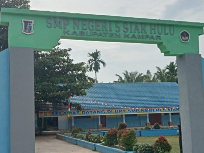 Pungli Seragam Rp1,5 Juta, SMPN 5 Siak Hulu Disorot
