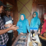 Hj. Hesti Haris Apresiasi Inovasi Rumah Kreatif Nekno dalam Pemanfaatan Limbah Sawit