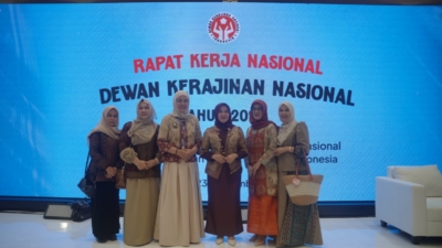 Stone Lumbur Snail Multipurpose Karya Terbaik Nasional Asal Jambi, Hj. Hesti Haris Dorong Pengrajin Terus Berkarya dan Berinovasi