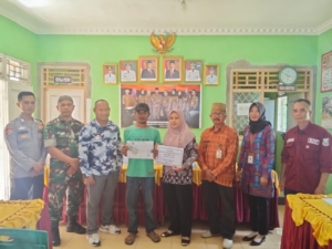 Pemerintah Pekon Terbaya menyalurkan BLT-DD Tahap ke 4