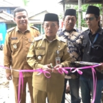 Gubernur Al Haris Salurkan 51 Bantuan Bedah Rumah di Tanjab Barat