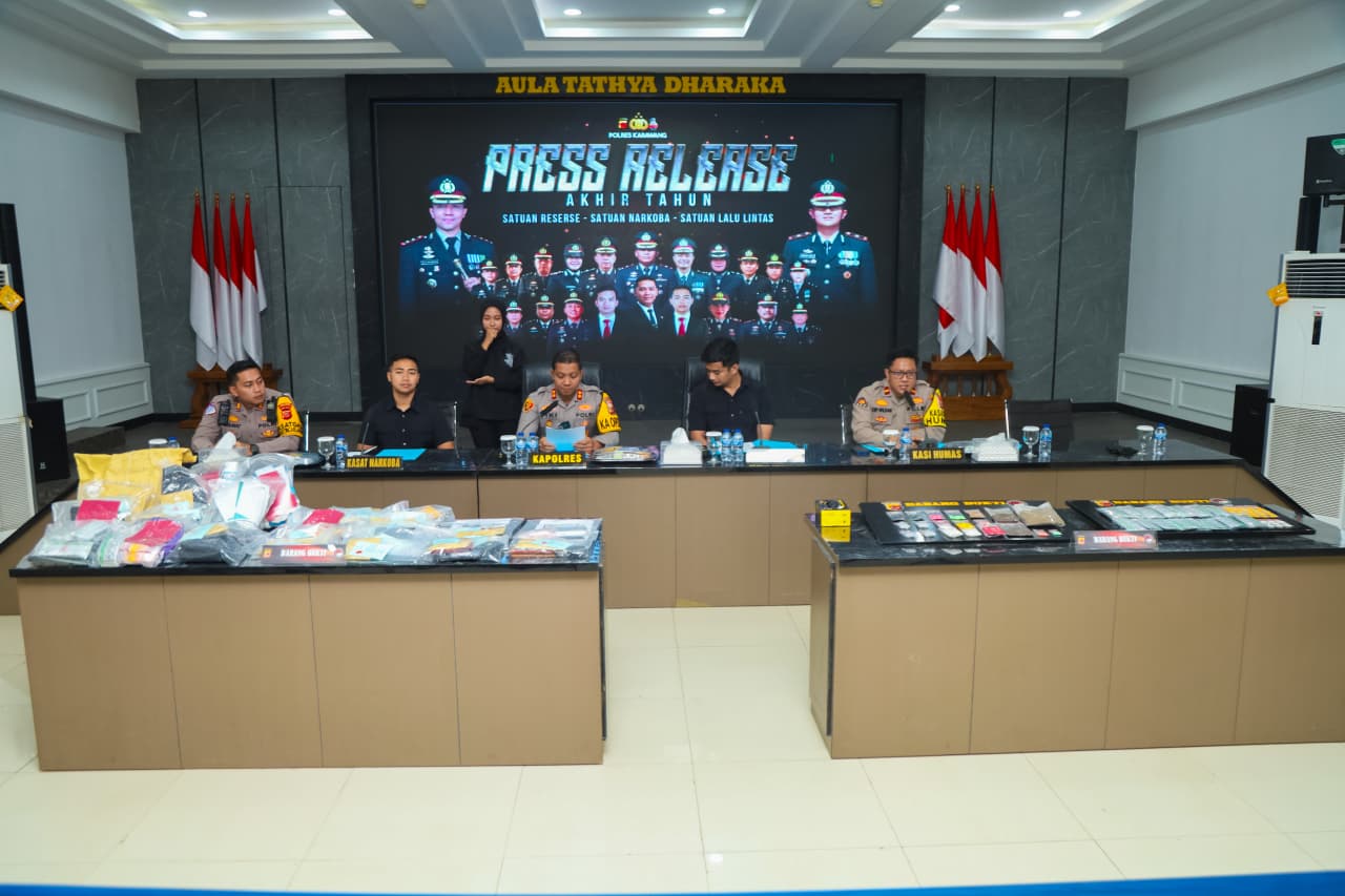 Polres Karawang Umumkan Capaian Akhir Tahun: Kriminalitas Turun, Narkoba dan Laka Lantas Masih Jadi Tantangan