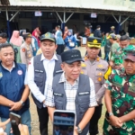 Pastikan Proses Pemungutan Suara Berjalan Lancar, Kapolres Karawang Bersama Forkopimda Cek TPS