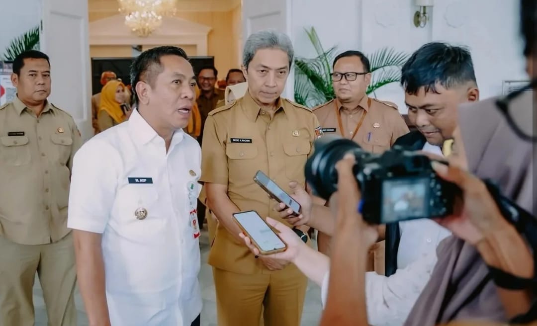 Pemkab Karawang Siap Lakukan Penataan Jaringan Kabel Utilitas Udara