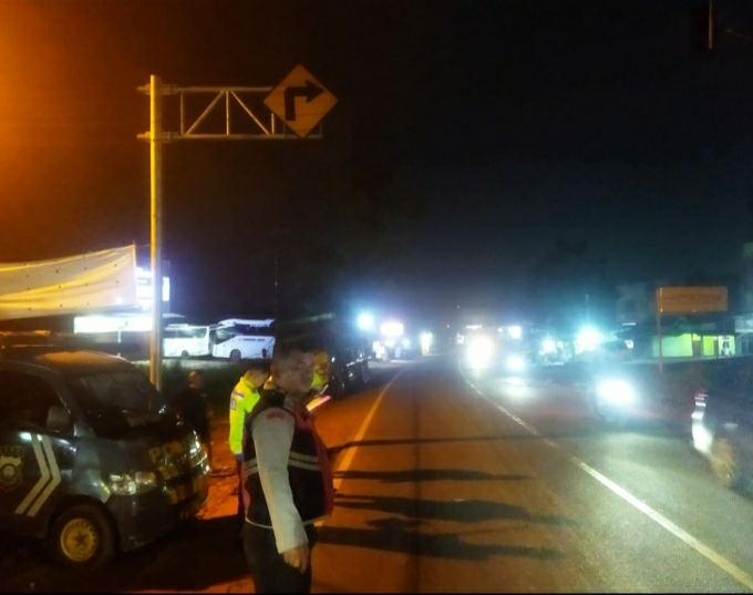 Lari Usai Hantam Pemotor dan Diduga Mabuk, Mobil BR-V Dikejar Warga dari Pinang Merah