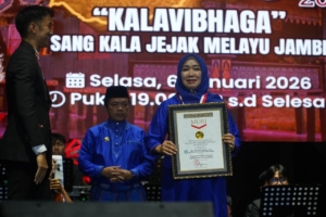 Dari Pantun untuk Jambi, Gerakan Hesti Haris Raih Rekor MURI