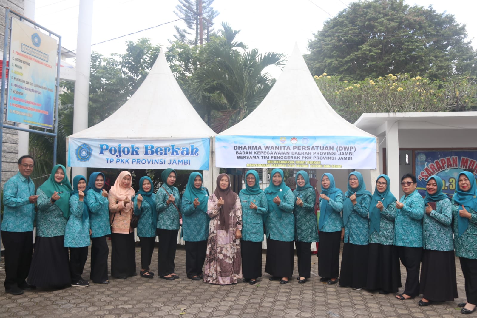 Jumat Berkah TP PKK Jambi, Sarapan Sehat Pagi Hari Bikin Warga Bahagia