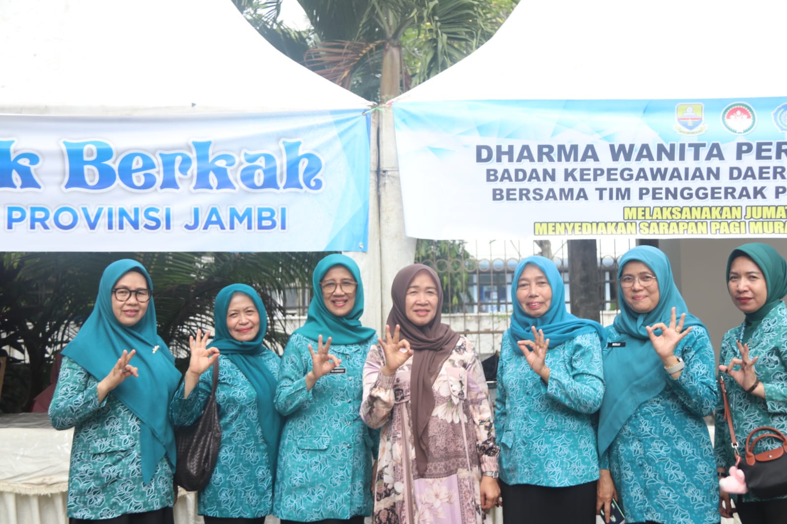 Jumat Berkah TP PKK Jambi, Sarapan Sehat Pagi Hari Bikin Warga Bahagia