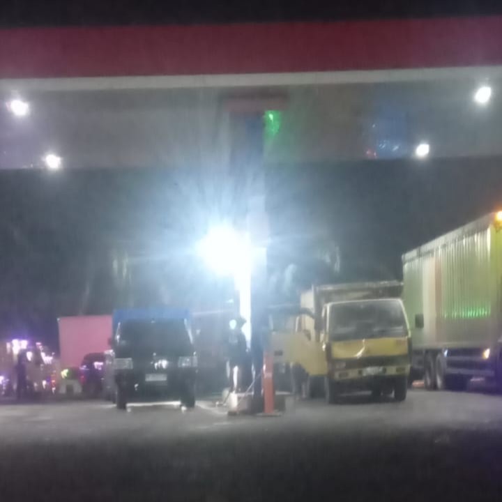 SPBU Asam Jawa Disorot !! Aktivitas Pengisian BBM Bersubsidi Diduga Tak Sesuai Aturan
