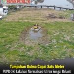 Tumpukan Gulma Capai Satu Meter, PUPR OKI Lakukan Normalisasi Aliran Sungai Belanti