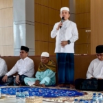 Bukber Bersama Warga Sekitar Rumah Dinas, Gubernur Al Haris: “Silakan Pakai Pendopo untuk Hajatan, Gratis!!”