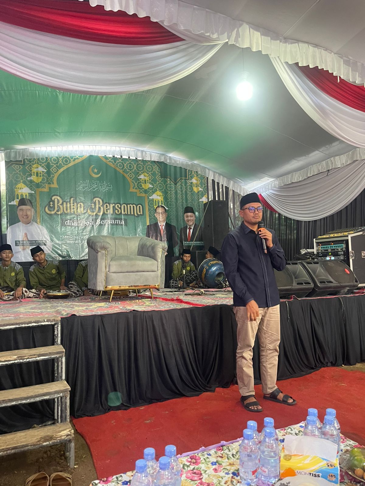 bupati tanggamus moh saleh asnawi menghadiri buka puasa bersama kader pks di pekon rowosari
