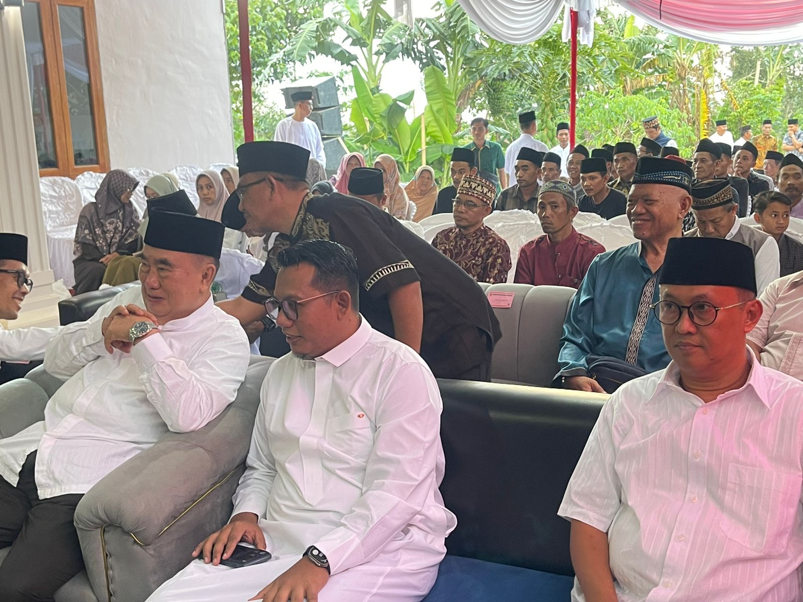 bupati tanggamus moh saleh asnawi menghadiri buka puasa bersama kader pks di pekon rowosari