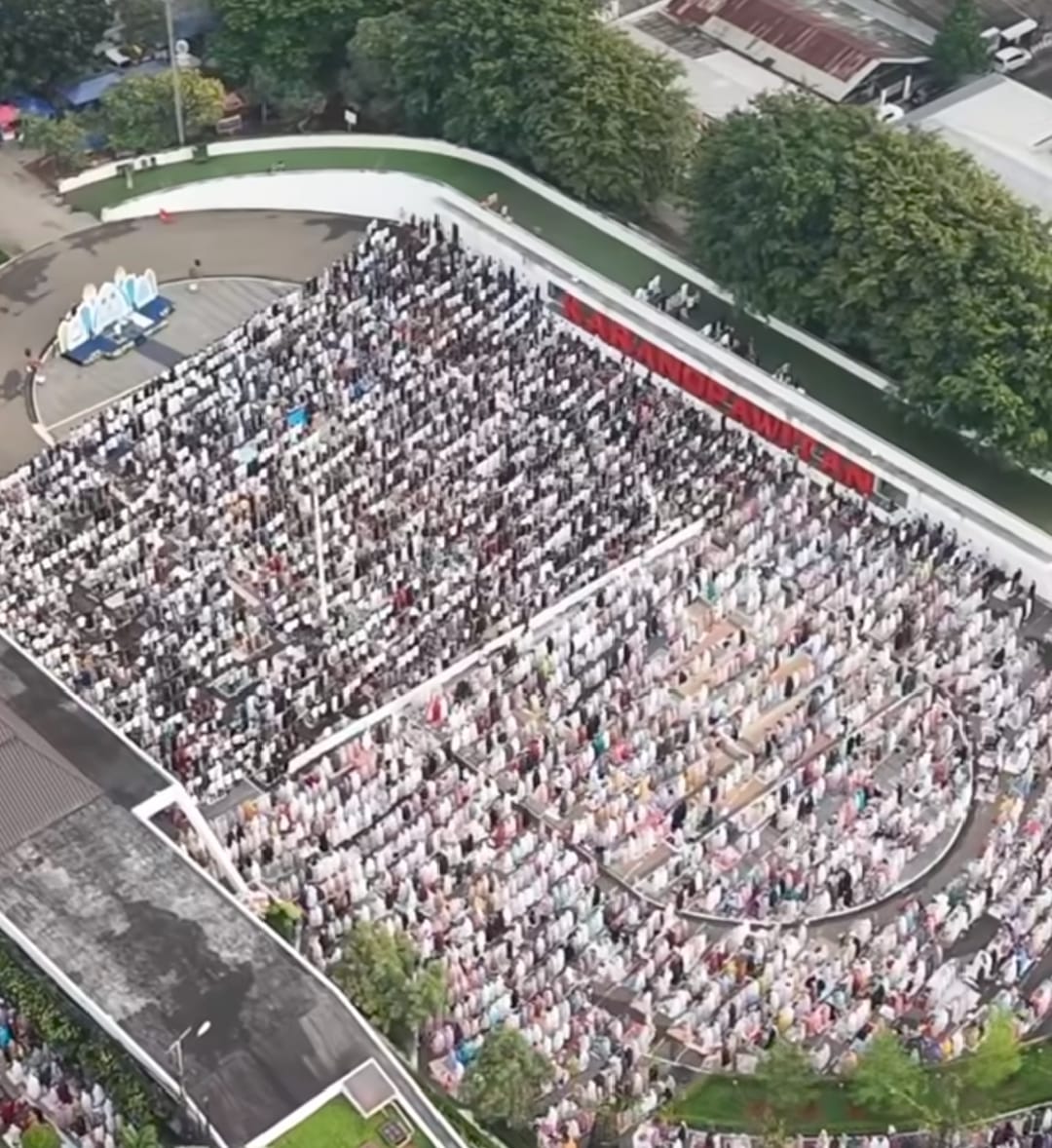 Peran Pemerintah Daerah Sebagai Fasilitator Kebahagiaan, Pesan Kuat Bupati Aep di Idulfitri 2026 Peran Pemerintah Daerah Sebagai Fasilitator Kebahagiaan Karawang