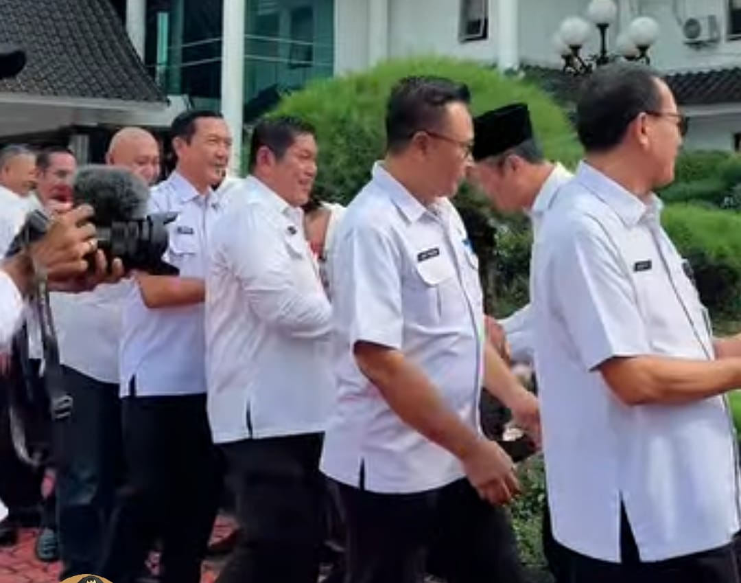 Percepatan Pembangunan Karawang Ditekankan Bupati Aep di Hari Pertama Kerja Percepatan Pembangunan Karawang Ditekankan Bupati Aep di Hari Pertama Kerja