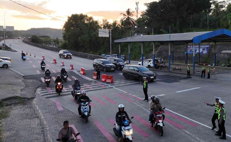 Arus Balik Lampung Selatan Masih Bergulir, 372 Personel Kepolisian Tetap Siaga Meski Operasi Ketupat Berakhir