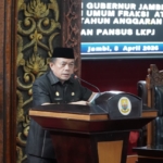 Gubernur Al Haris Sampaikan Jawaban atas Pandangan Umum Fraksi DPRD Terhadap LKPJ 2025, Tegaskan Komitmen Penguatan Fiskal dan Pelayanan Publik