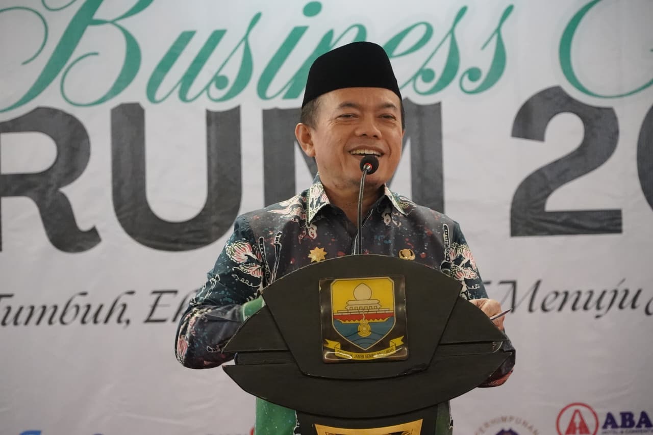 PENGUATAN EKONOMI! Gubernur Al Haris Tegaskan Peran UMKM Jambi di Business Matching 2026 PENGUATAN EKONOMI! Gubernur Al Haris Tegaskan Peran UMKM Jambi di Business Matching 2026