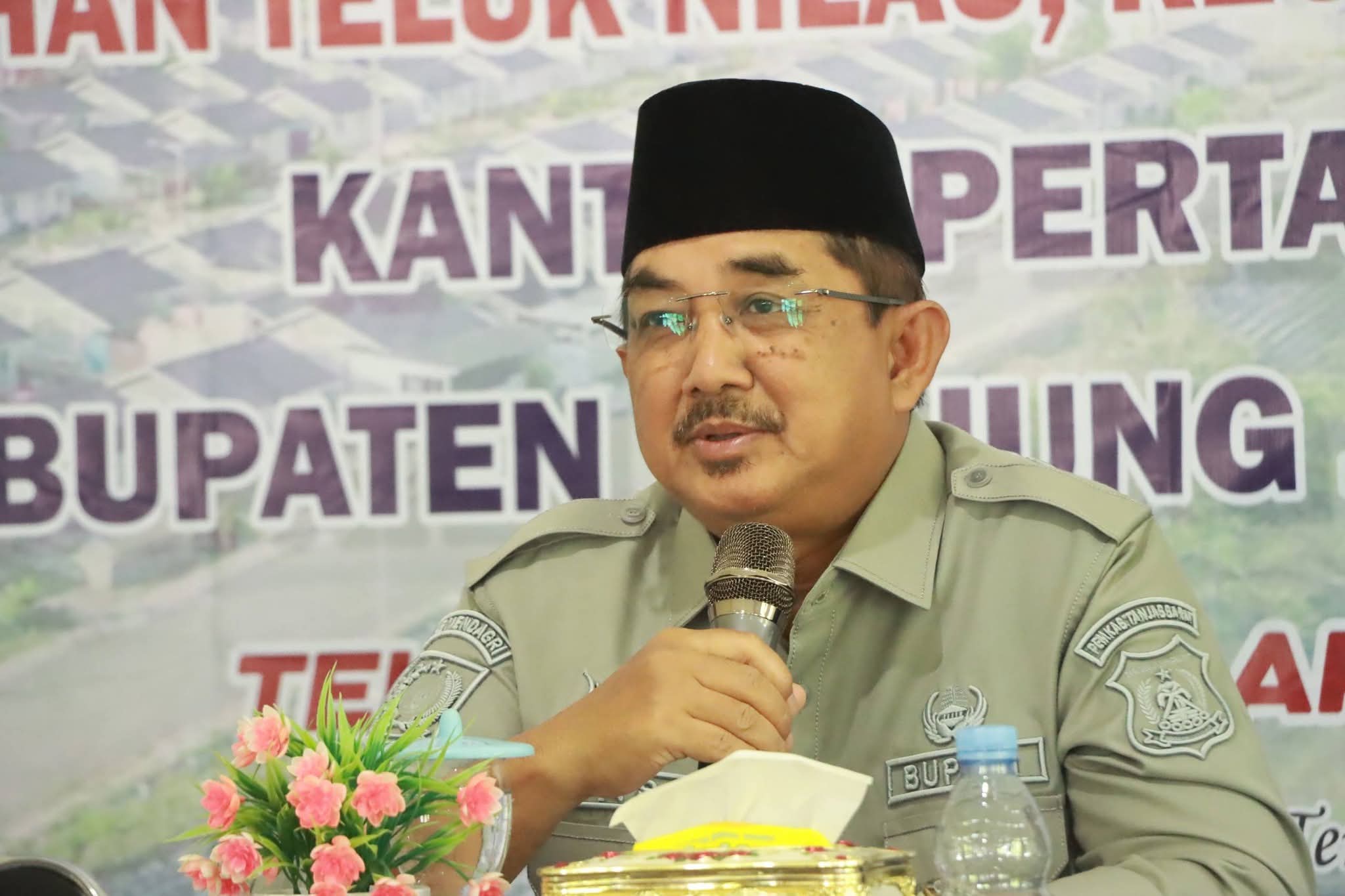 Penyerahan Sertifikat Tanah Tanjab Barat 2026 oleh Bupati Anwar Sadat, 71 Warga Teluk Nilau Terima Legalitas Resmi