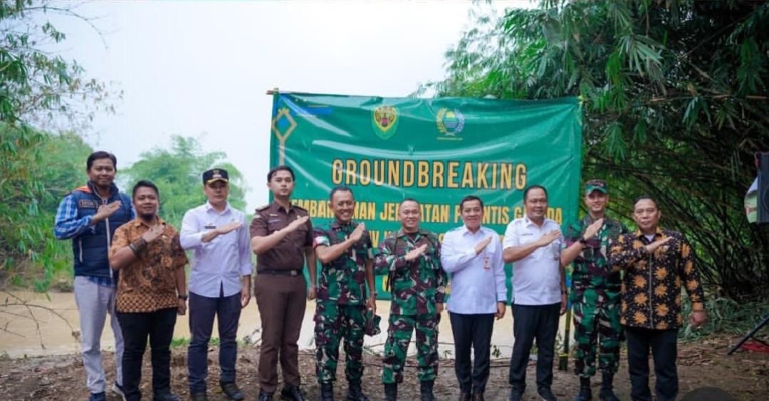 Peletakan Batu Pertama Jembatan Perintis Garuda, Langkah Strategis Wujudkan Konektivitas Desa WUJUDKAN KONEKTIVITAS DESA: Peletakan Batu Pertama Jembatan Perintis Garuda