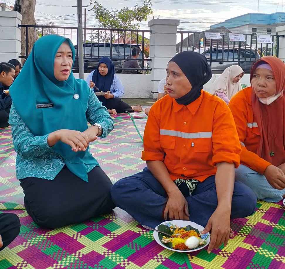 Pojok Berkah TP-PKK Jambi Menginspirasi: Sedekah Kecil, Dampak Besar Pojok Berkah TP-PKK Jambi Menginspirasi: Sedekah Kecil, Dampak Besar