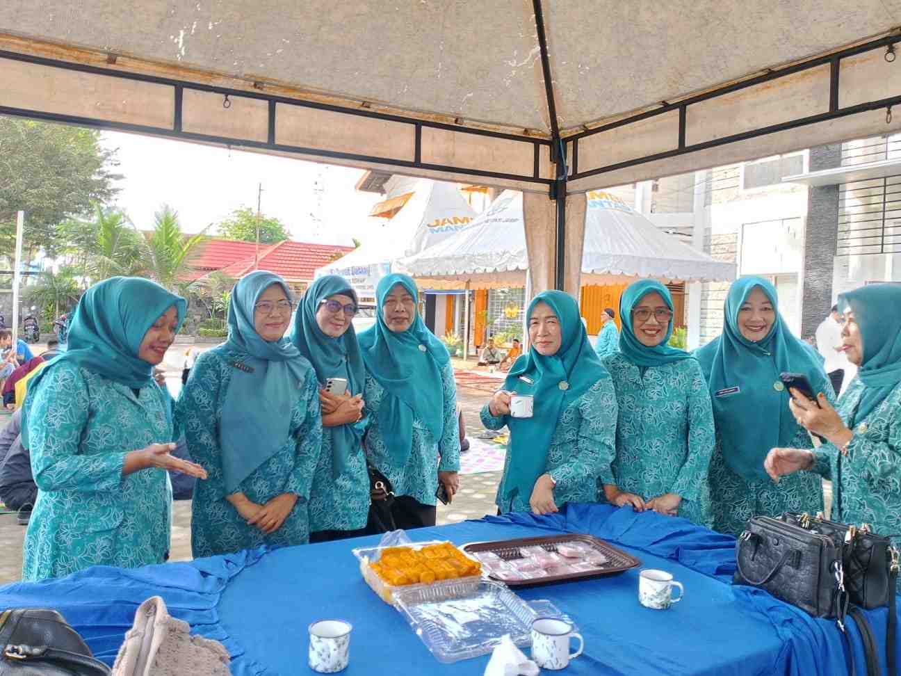 Pojok Berkah TP-PKK Jambi Menginspirasi: Sedekah Kecil, Dampak Besar Pojok Berkah TP-PKK Jambi Menginspirasi: Sedekah Kecil, Dampak Besar