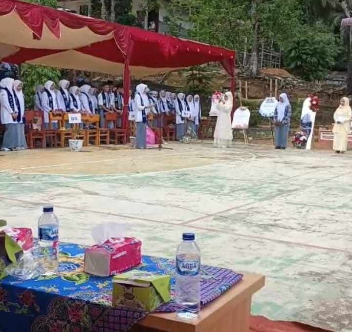 HARU DAN BANGGA! Purnawiyata SMAN 1 Ranah Batahan, 202 Siswa Siap Menatap Masa Depan