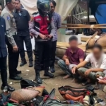 Penggerebekan judi sabung ayam di Jayanti Tangerang