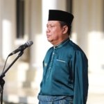 Wabup Katamso saat memimpin upacara Hardiknas 2026 di Tanjung Jabung Barat