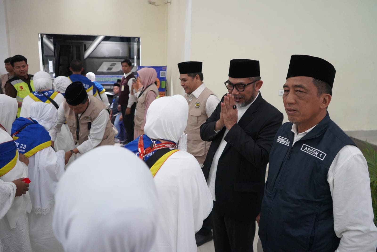 Sekda Sudirman melepas Jamaah Haji Kloter BTH 23 Jambi