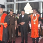 Wagub Sani menghadiri Wisuda UNJA ke-123