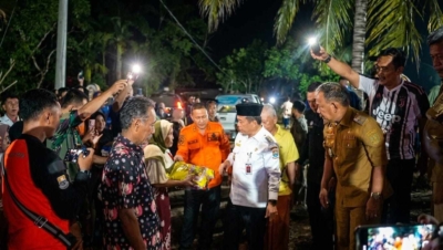 Gubernur Al Haris meninjau banjir di Merangin