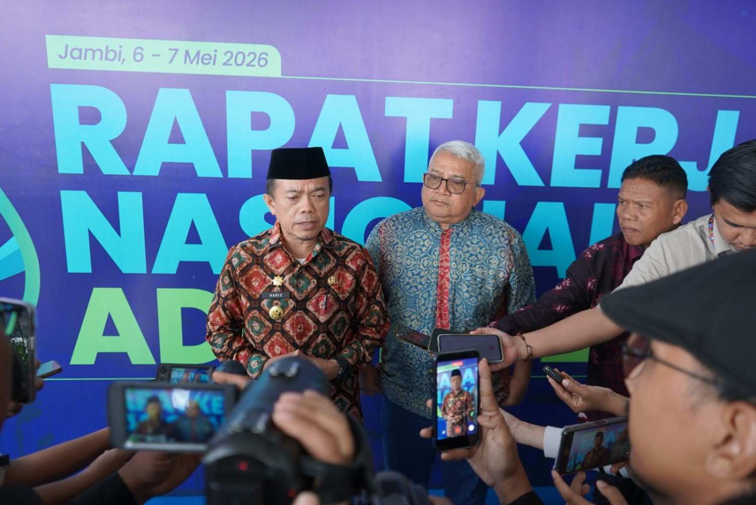 Gubernur Al Haris membuka Rakernas ADPMET 2026 di Jambi
