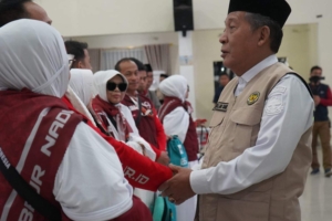 Wagub Abdullah Sani melepas JCH Kloter BTH 22 Jambi 2026