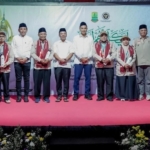 Pelepasan jemaah haji Kloter 16 Karawang oleh Bupati Aep Syaepuloh