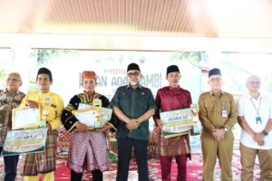 Sekda Sudirman membuka Festival Hutan Adat Jambi