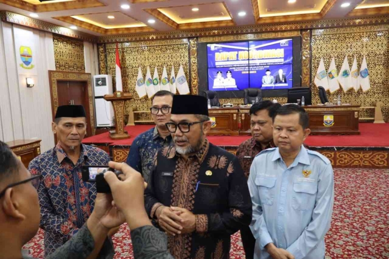 Sekda Sudirman buka Rakor PPID Provinsi Jambi 2026