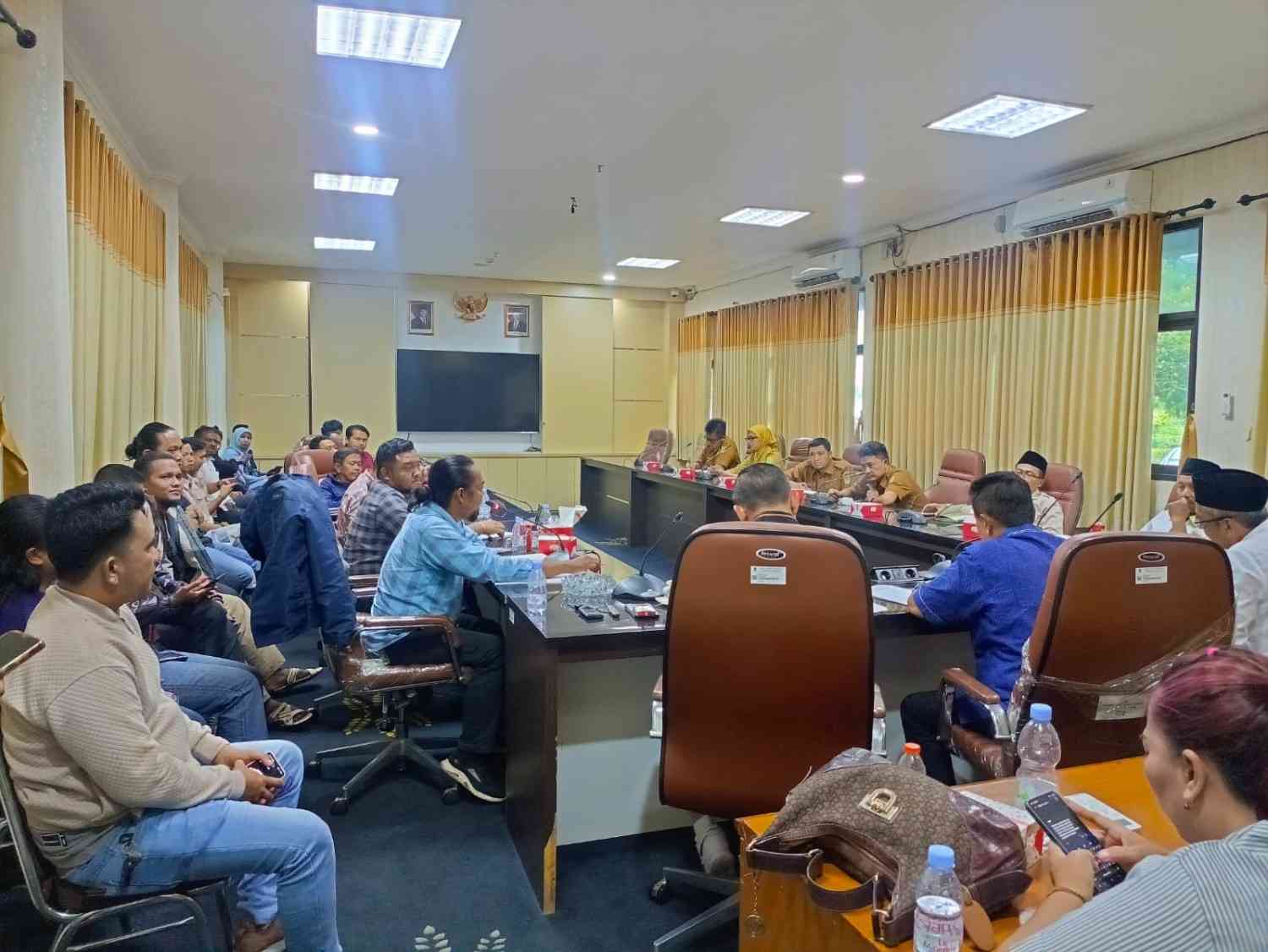 RDP DPRD Karawang Bongkar Dugaan Mafia PMI Ilegal dan Indikasi TPPO, LBH: Negara Jangan Hanya Sibuk Pulangkan Korban