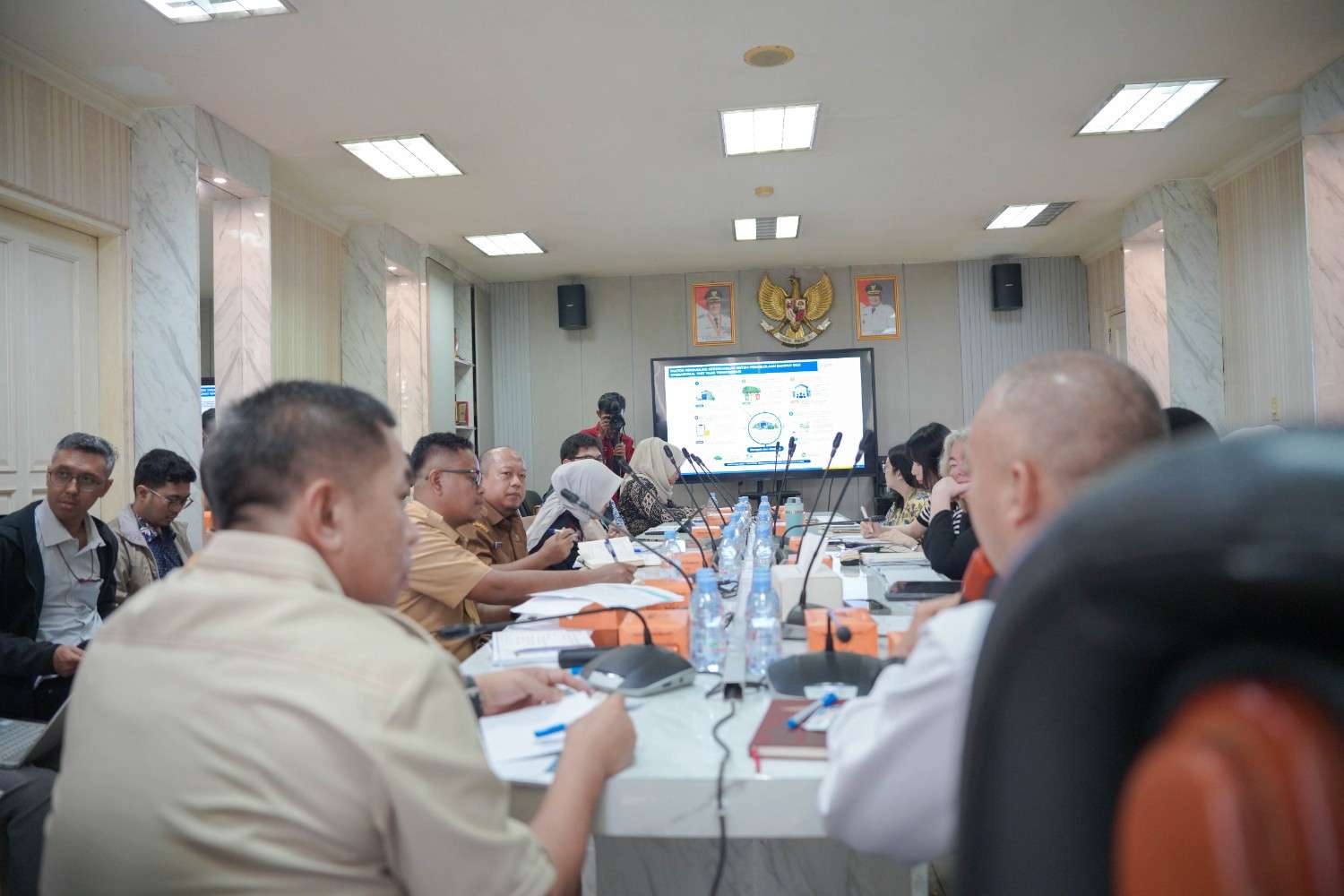 Pemkab Karawang gandeng World Bank untuk pengelolaan sampah modern