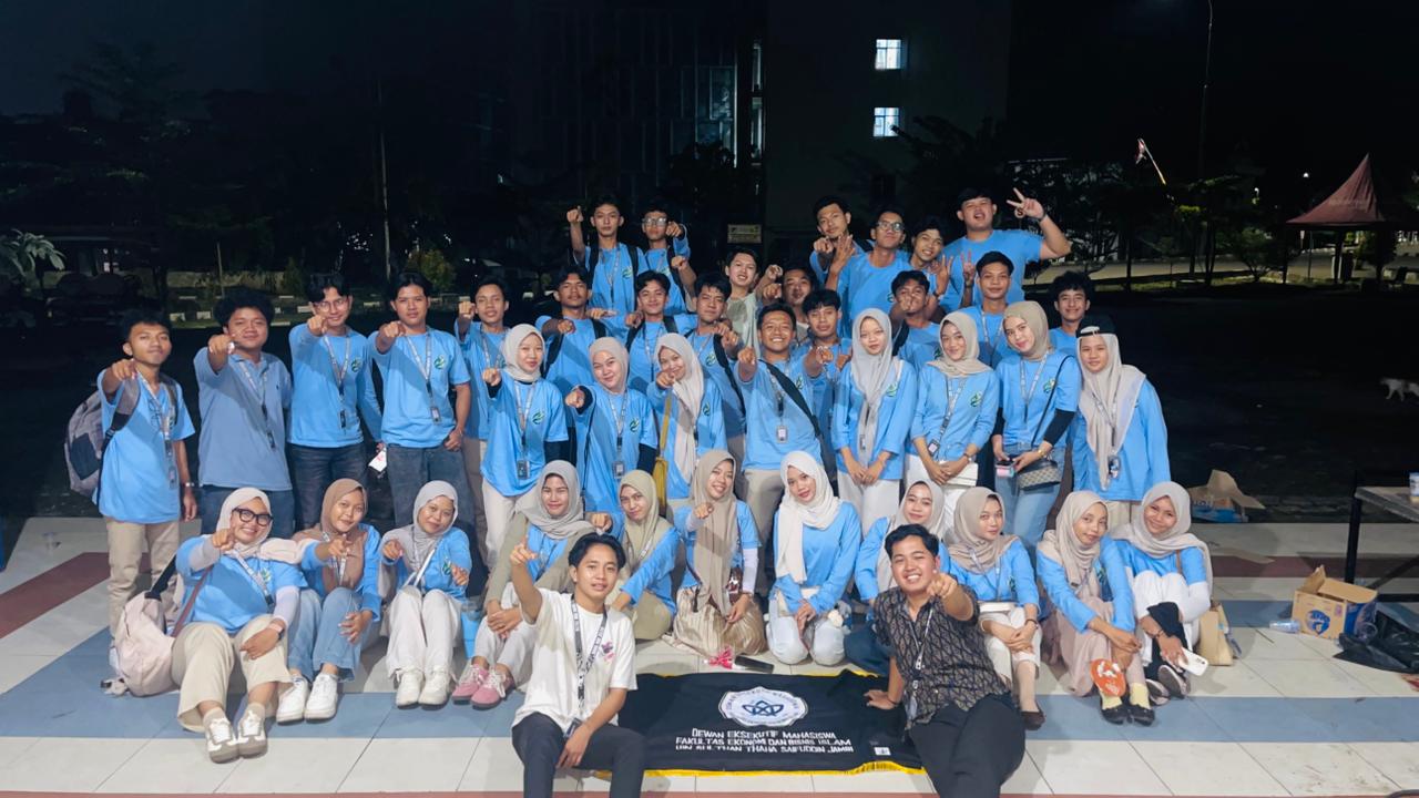 Radiansyah Rahman Cetak Sejarah di FEBI UIN STS Jambi, Sukses Gelar FEBI Expo 2026 dan Bazar UMKM Perdana Radiansyah Rahman Cetak Sejarah di FEBI UIN STS Jambi, Sukses Gelar FEBI Expo 2026 dan Bazar UMKM Perdana - News Publik